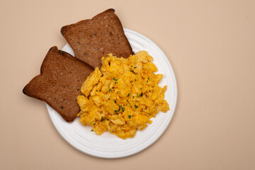 Toast with scrambled eggs