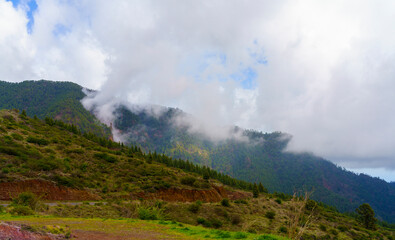Fototapeta na wymiar Foggy mountain views