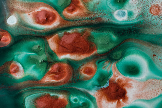 Stains of bright metallic paint