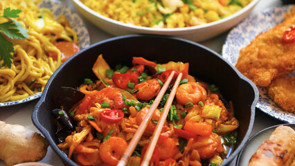 food, vegetable, meal, pan, dish, meat, dinner, cooking, rice, cuisine, chicken, healthy, lunch, pepper, fried, paella, delicious, vegetables, green, hot, tomato, onion, seafood, plate, bowl