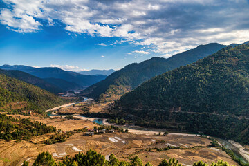 Fototapeta na wymiar Punakha Valley landscape and mountains shot