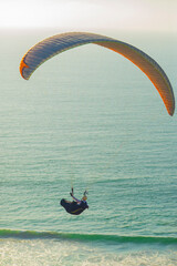 Volando en parapente