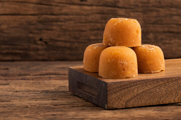 Saccharum officinarum - Panela or sugar cane candy