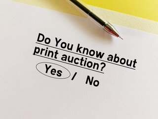 Obraz premium Question about auction