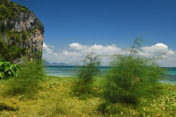 Fototapeta na wymiar laoliangbeach, Trang, Thailand, beutiful island