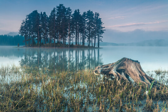 Outstanding Lake Island