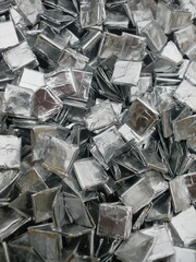 たくさんのアルミ片