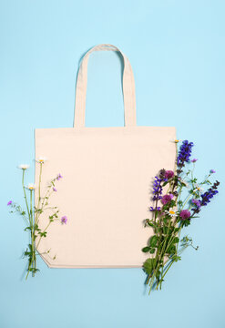 Beige cotton tote bag with wildflowers