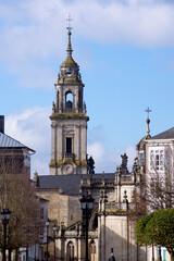 Paisaje urbano con la Catedral de Lugo de fondo