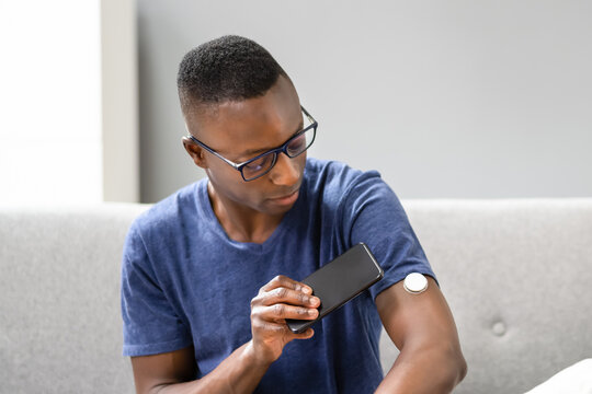 Continuous Glucose Blood Check Using Smartphone. Patient
