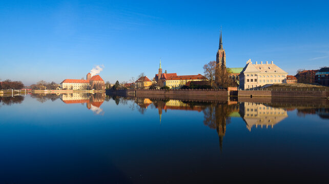 Wrocław - widok na Ostr&oacute;w Tumski i Wyspę Piaskową