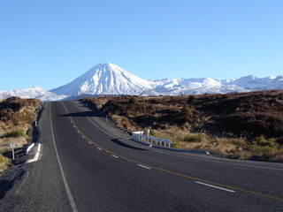 Tongariro National Park, North Island, New Zealand, Pacific Region, Mt Ruapehu, Mt Ngauruhoe
