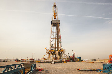 Fototapeta na wymiar Oil & gas operations, Iraq