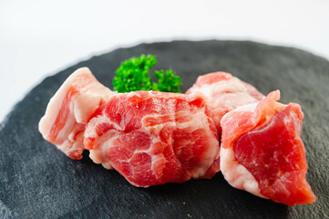 豚角切り肉