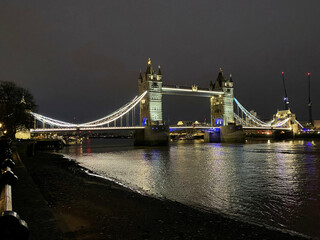 Obraz premium Tower Bridge at night