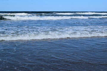 山形県庄内浜の荒波