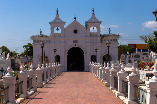 municipal cemetery of santa cruz de mompox