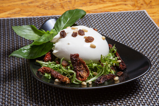 Italian buratta salad