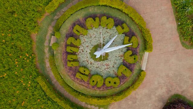 Floral clock in the square of Po&ccedil;os de Caldas