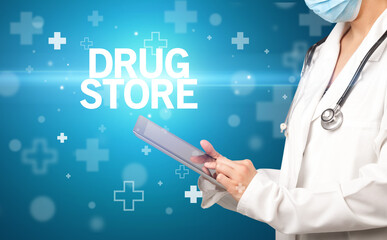 doctor writes notes on the clipboard