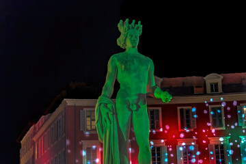 Fototapeta premium Green Apollo Statue Sun Fountain Plaza Massena Cityscape Nice France