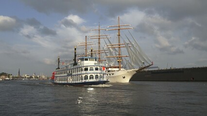 Fototapeta premium Paddle Steamer Sailing Ship
