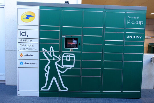 point de retrait des colis postaux