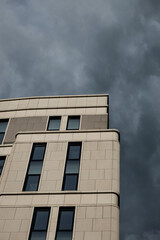 Obraz premium Modern office building with windows