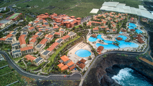 Fotos a&eacute;reas con dron del Hotel Tenegu&iacute;a Princess en Fuencaliente, La Palma. Canarias.