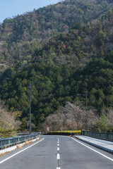 日本　香川県観音寺市にある豊稔池堰堤周辺の風景