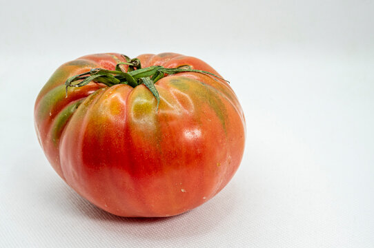 Tomate rosa de Barbastro detalle en maduraci&oacute;n