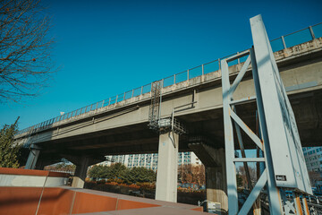 고가도로 옆 모습