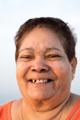 Obraz premium Portrait of senior woman looking at camera