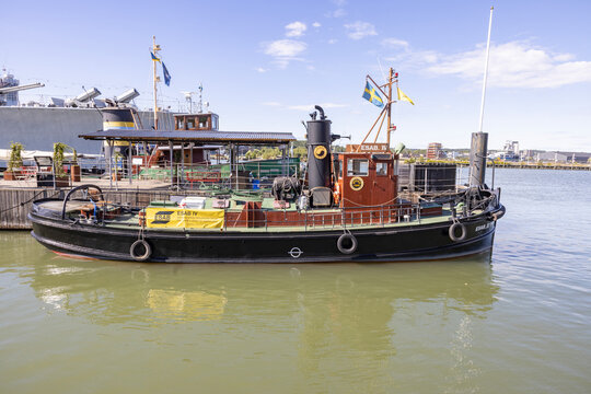 The old all-welded tug Esab IV, 31 displacement tons, built 1921 in Gothenburg.Sweden