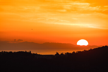 日本　兵庫県神戸市の六甲山天覧台から見える日没と夕焼け空