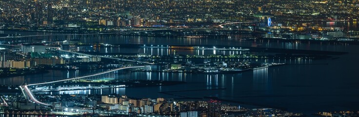 日本　兵庫県神戸市の六甲山天覧台から眺める大阪市街地と大阪湾の夜景