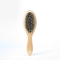 Frontal image of a hair brush