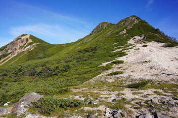 天狗岳（北八ヶ岳を代表する東西の双耳峰）