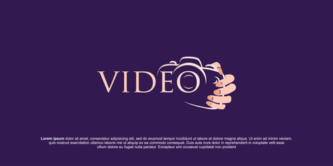 Simple feminine photography logo