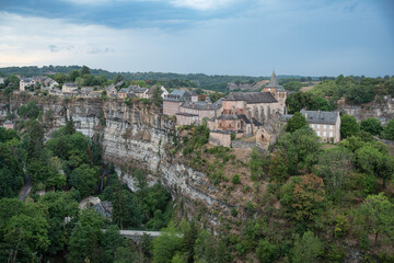Fototapeta na wymiar Canyon of Bozouls and its architecture in Aveyron, France
