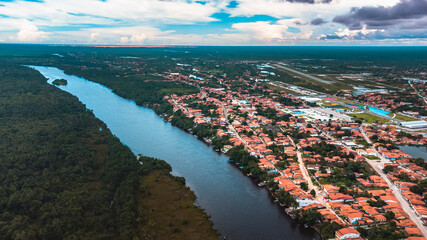 Fototapeta premium Barreirinhas Maranhão Portal Lençóis Maranhenses Deserto Brasileiro Rio Areia Estrada Barcos Barco Motorhome Dunas Lagos Lagoas Porto Turístico Turismo Férias Viagem Viajar Destino Aventura Verão 