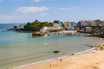 Fototapeta na wymiar Colourful and picturesque buildings in the Welsh seaside town of Tenby, Pembrokeshire