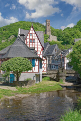 Fototapeta na wymiar mittelalterliches Fachwerkdorf Monreal,Eifel,Rheinland-Pfalz,Deutschland