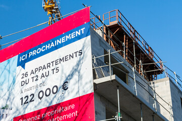 Construction d'un ensemble de logements résidentiels de standings. Travaux de maçonnerie