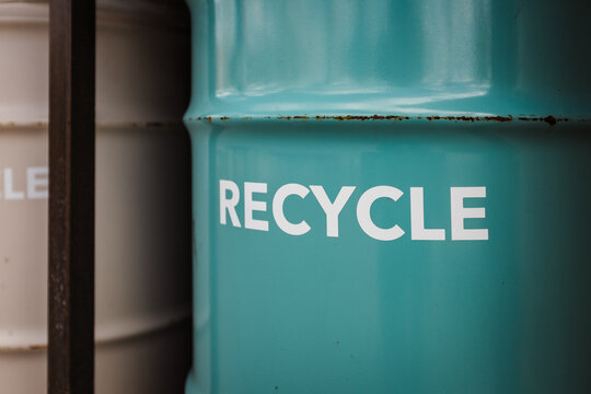 Recycling bin
