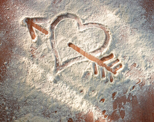 Gestreutes Mehlherz mit Pfeil