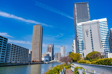 大阪市　堂島川沿いのビル街　マンション