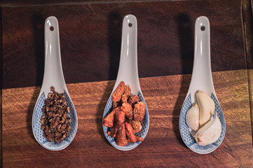 spices on spoons