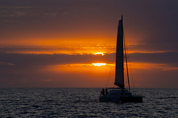 Fototapeta na wymiar Sailing sunset.