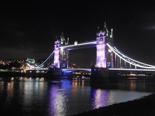 Obraz premium Puente de Londres de noche